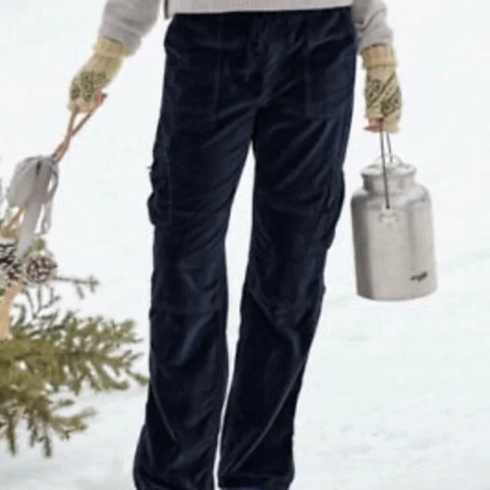 Sundance size 4 women’s black velvet cargo pants